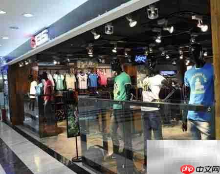 互联网+时代 服装与箱包零售的双轮驱动新策略