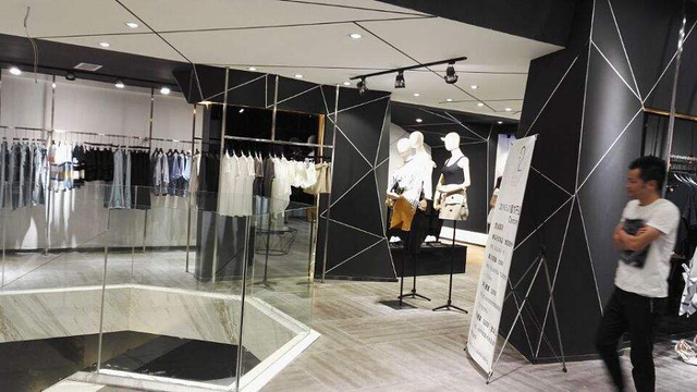 服装企业跨界箱包 多元化战略下的新增长点
